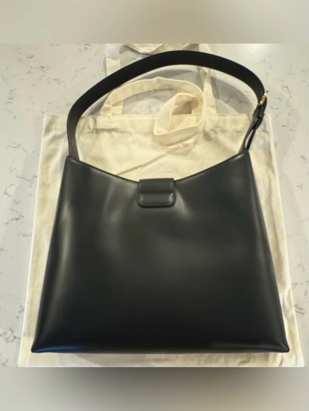 Salvador Ferragamo Black Leather Gancio Trifolio Large Shoulder Bag